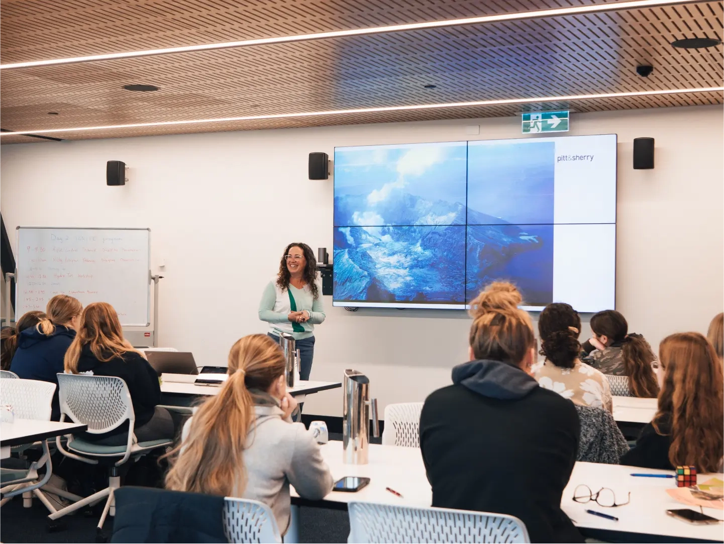 Building_pathways_STEM_careers_young_women_3_d3d6c3347f.webp